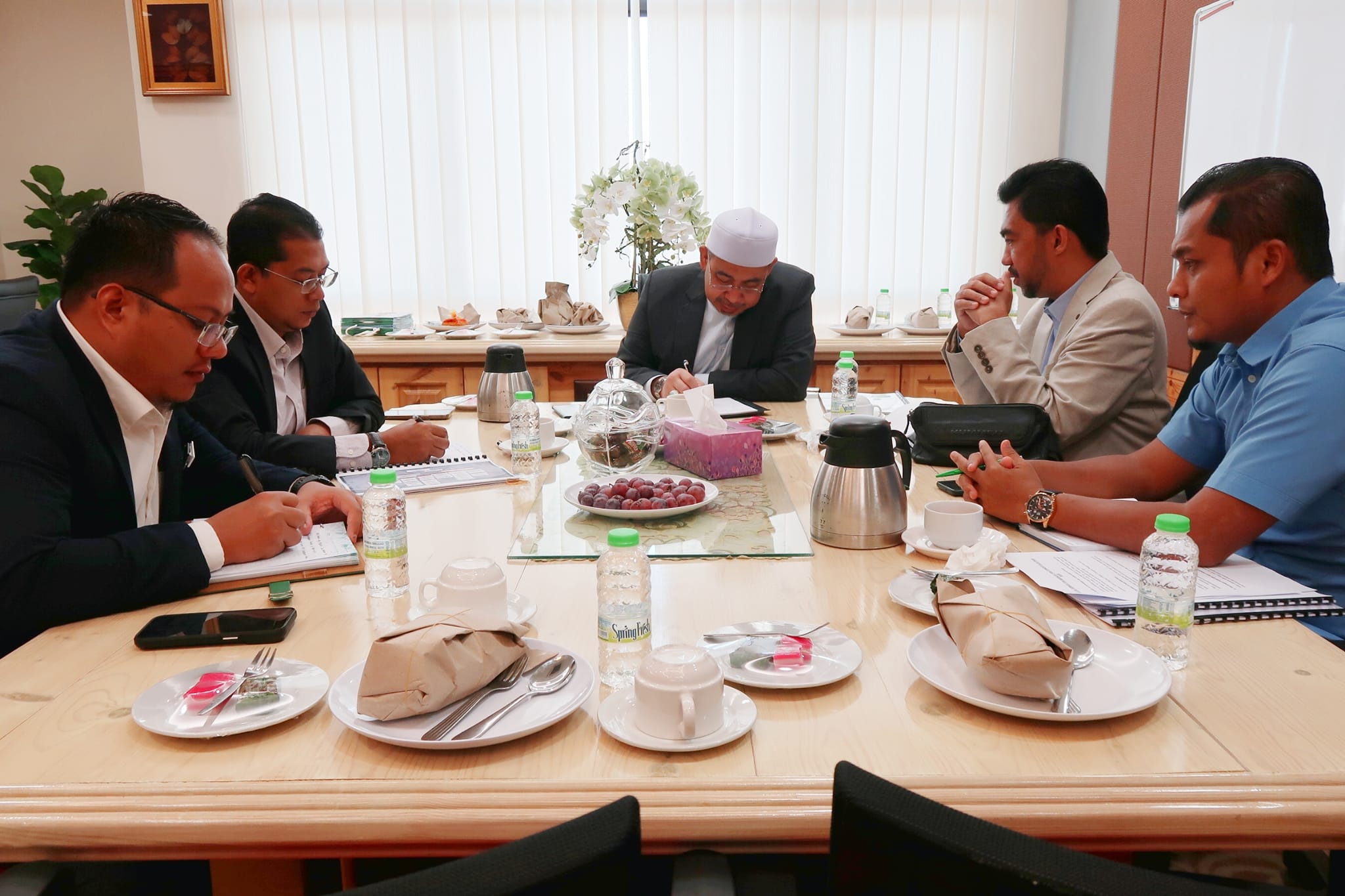 Perjumpaan Bersama Dato’ Dr Izani Husin Pengerusi Jawantankuasa Kerjaraya, Infrastruktur, Air & Pembangunan Luar Bandar Kelantan